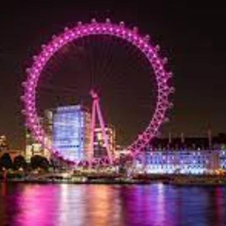Spacious 2 Bed Urban Jungle Flat, Central Londra Exterior foto