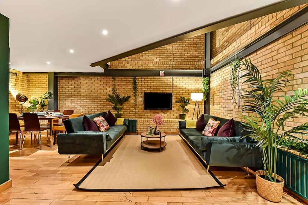 Spacious 2 Bed Urban Jungle Flat, Central Londra Exterior foto