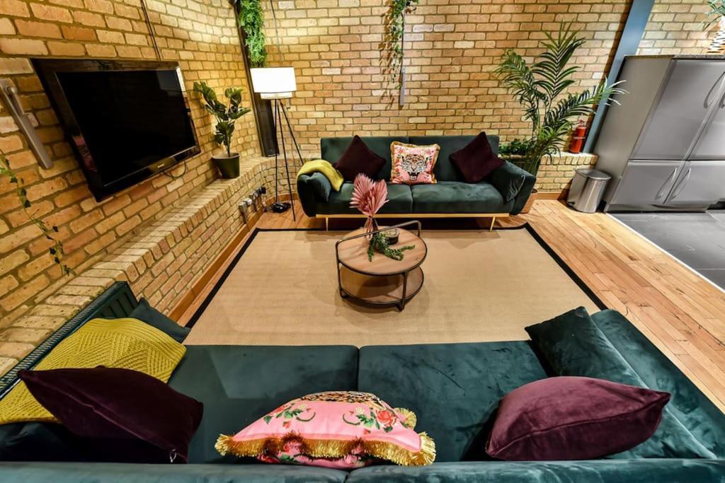 Spacious 2 Bed Urban Jungle Flat, Central Londra Exterior foto