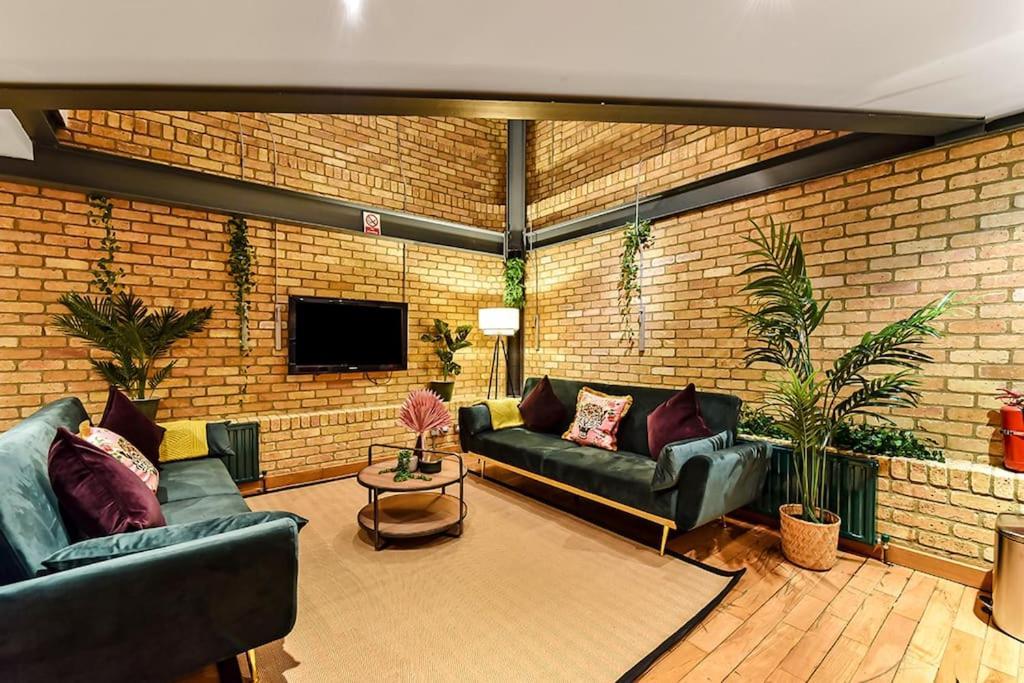 Spacious 2 Bed Urban Jungle Flat, Central Londra Exterior foto