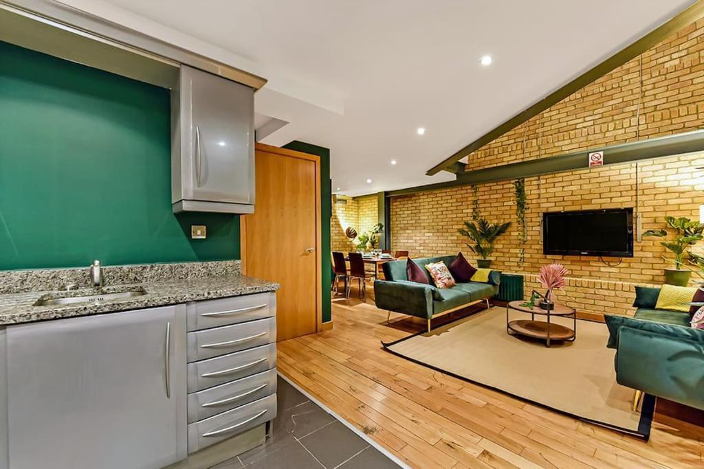 Spacious 2 Bed Urban Jungle Flat, Central Londra Exterior foto