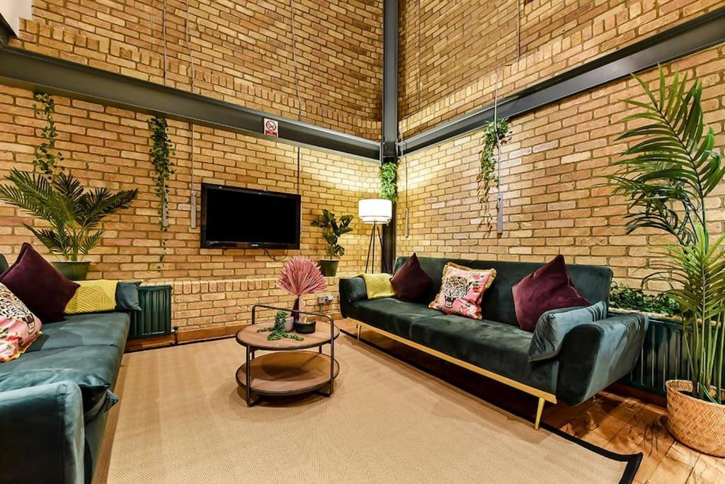 Spacious 2 Bed Urban Jungle Flat, Central Londra Exterior foto
